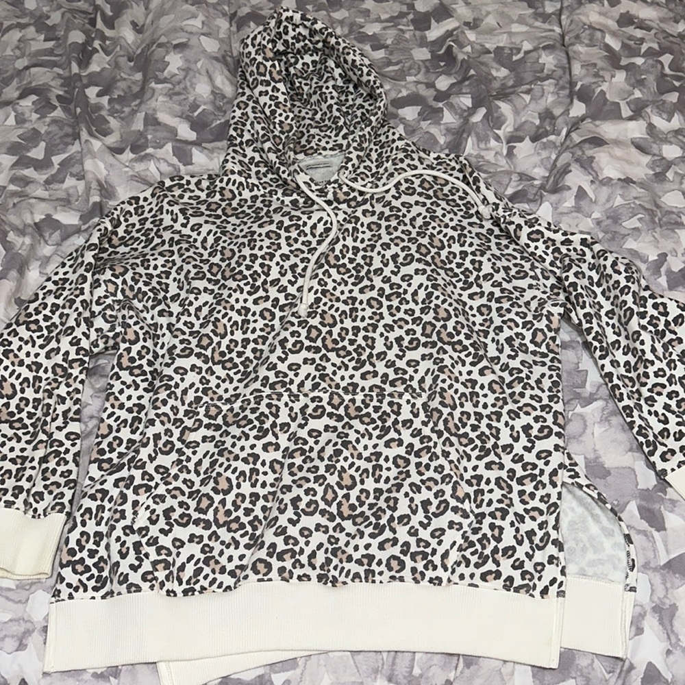 American eagle leopard print sweatshirt